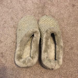 Extremely soft wool slippers